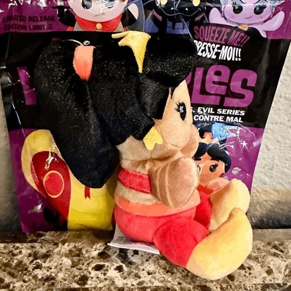 JASMINE Disney Parks Wishables Good vs. Evil Plush D23 Fan Event NEW Aladdin - Picture 2 of 8